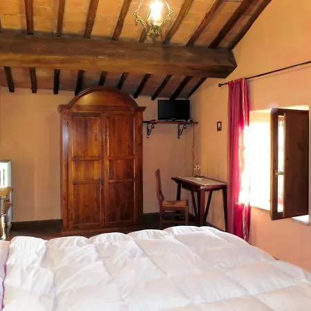 Vakantiehuis Locazione Turistica L'elmo - Orv141 *