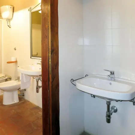 Vakantiehuis Locazione Turistica L'elmo - Orv141