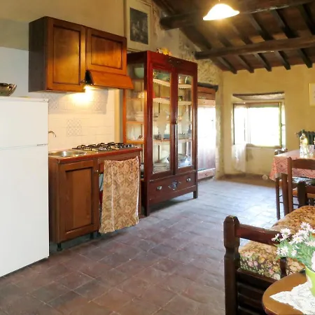 Vakantiehuis Locazione Turistica L'elmo - Orv141